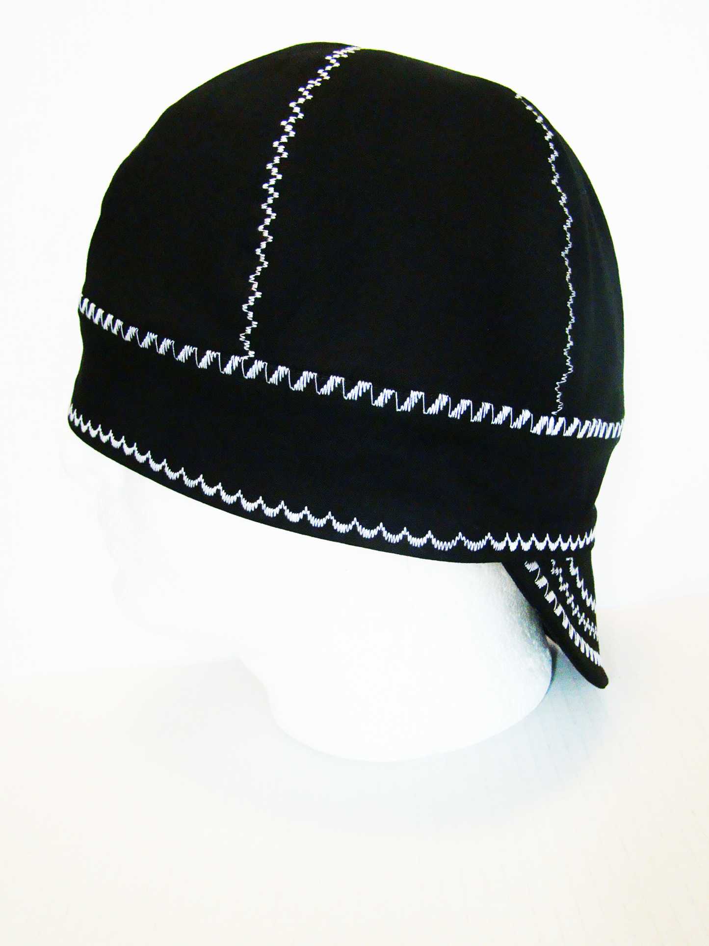 Black with deco stitch welders cap hard hat liner reversible beanie skull cap fitters cap tradesman